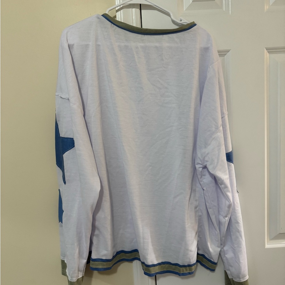 Boho look alike shirt with stars on the sleeve - Picture 6 of 6